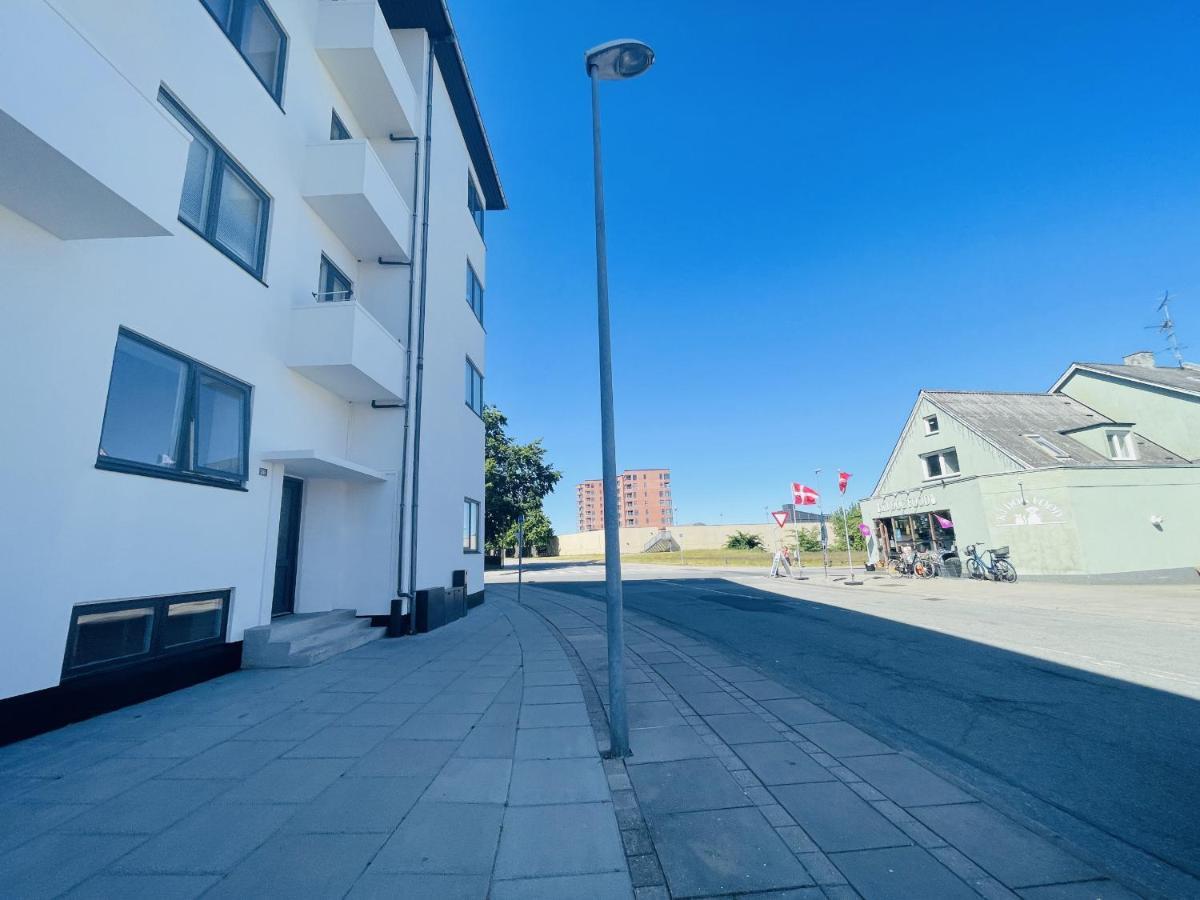 Aday - Luminous With 2 Bedrooms *